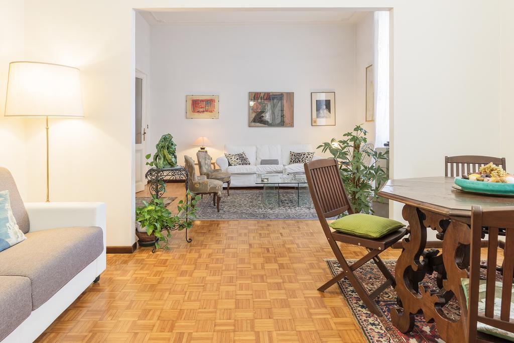 Flower'S Market Apartment - Charme Holidays روما المظهر الخارجي الصورة